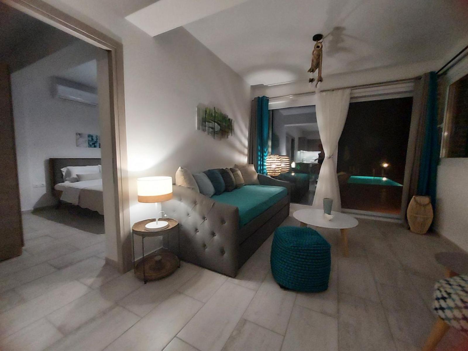 Luxury Arartments Tzemi Hébergement de vacances