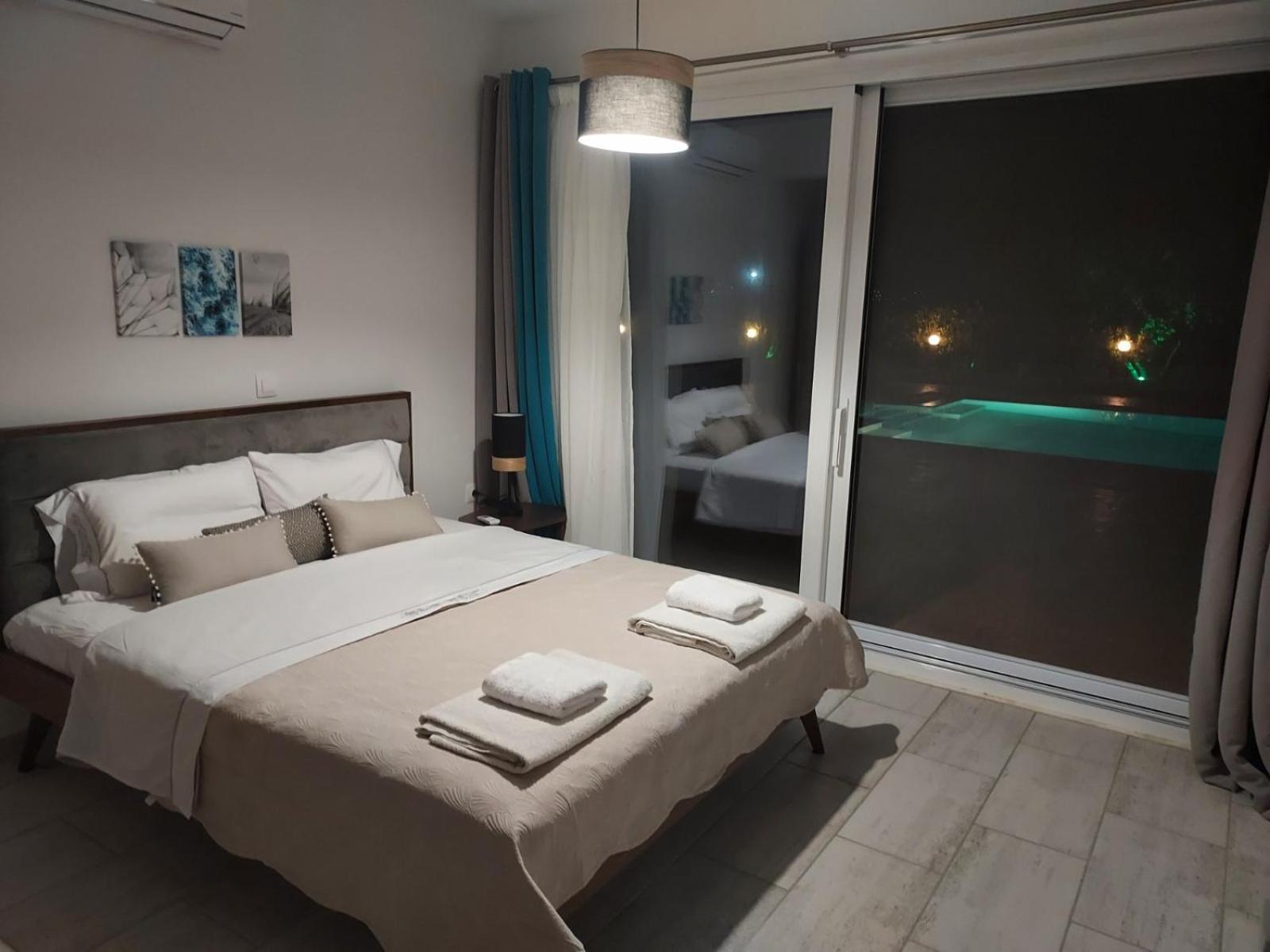 Luxury Arartments Tzemi Hébergement de vacances